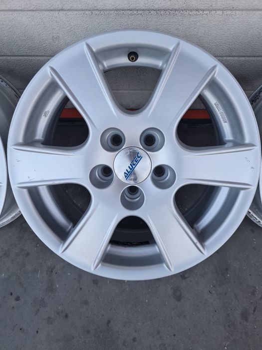 Джанти ALUTECза VW AUDI SEAT SKODA Toyota Subaru R15 5x100 ET38 6.5J