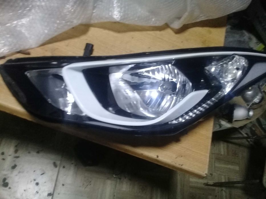Фара Hyundai Elantra хундай элантра