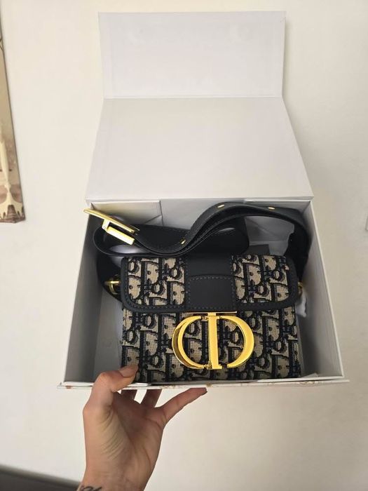 DIOR нова чантаа