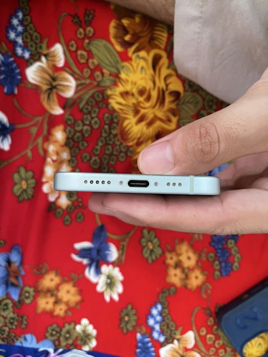 Iphone 15 128gb 82%аккум