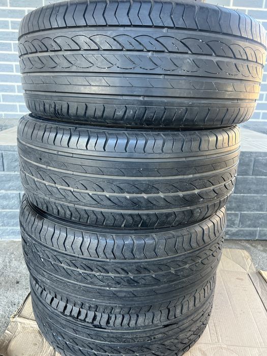 Продам шины летние 235/45 R18
