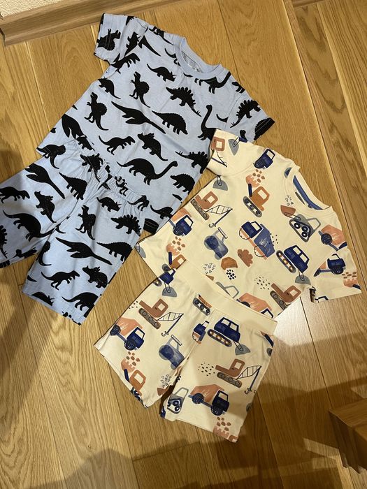 Комплекти -2-3 г от 10до 20€ бр на next и carters,хм -10€