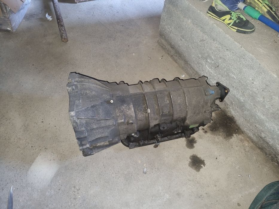 Сотилади бмв каропка