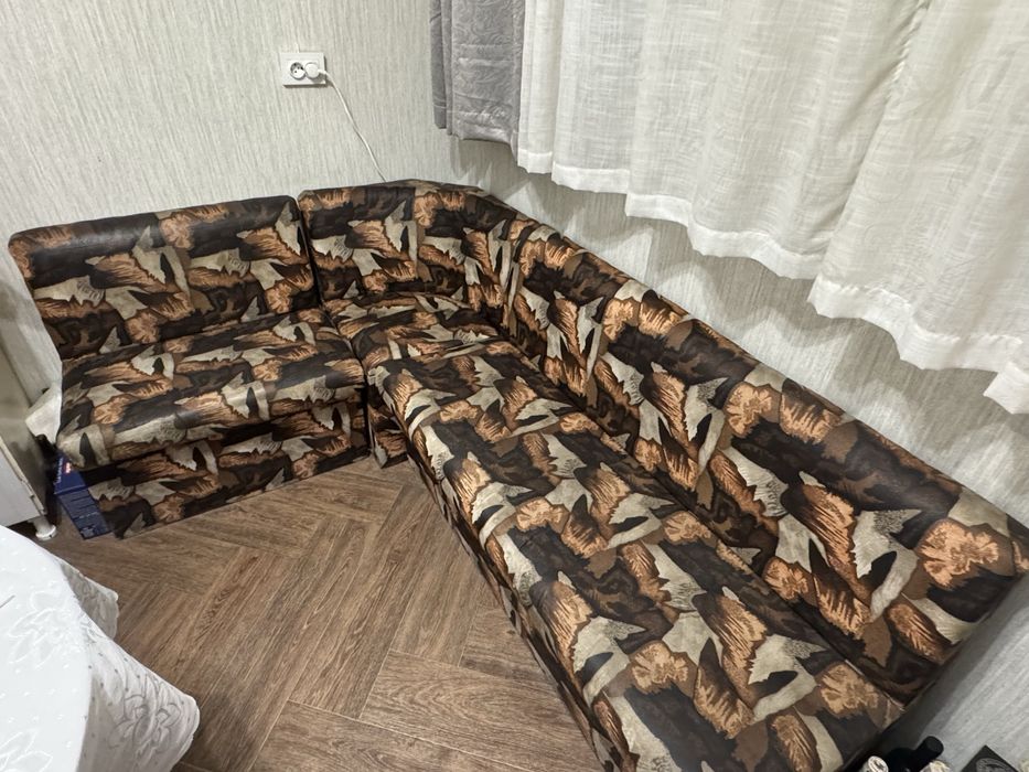 Кухненска трапезна ъглова пейка