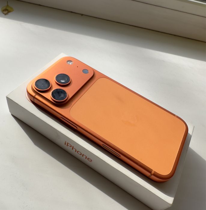 Продам айфон 17 pro