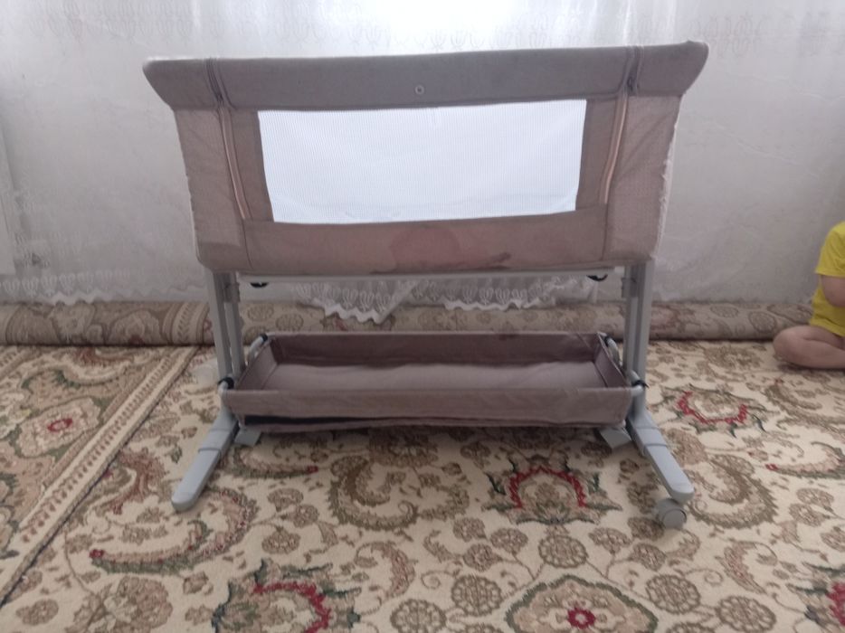 Б/у манеж 10.000 тг