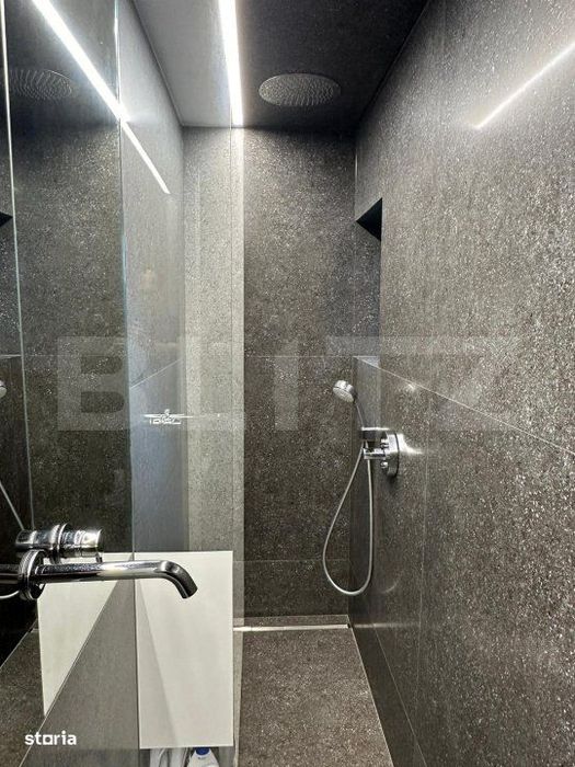 Casa cu 4 camere, 145 mp, zona Andrei Muresanu