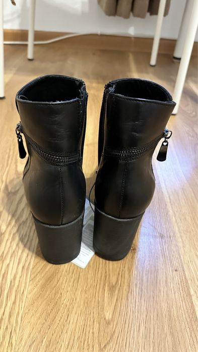 Botine din piele neagra lasocki masura 36