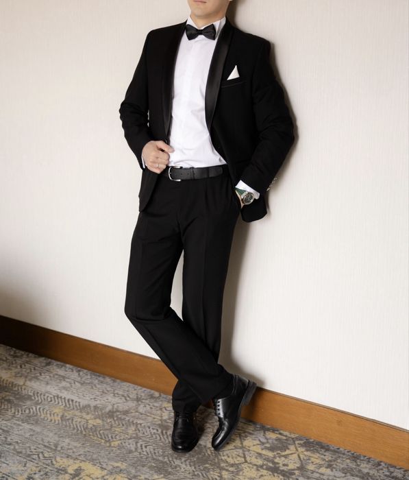Костюм смокинг черный