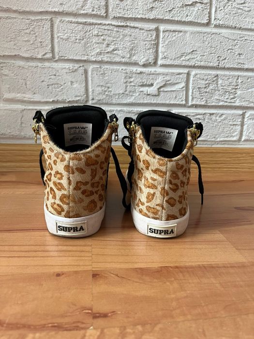 Спортни обувки SUPRА