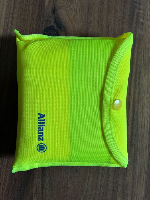 Светлоотразителна жилетка Allianz