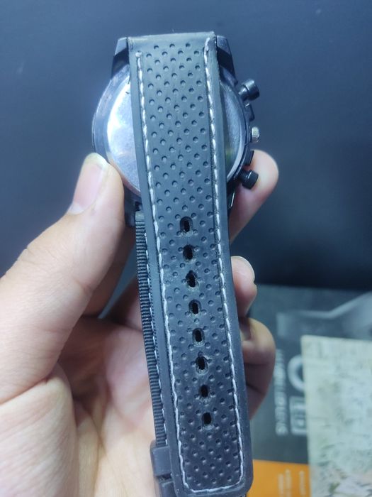 Новый, красивый чесы