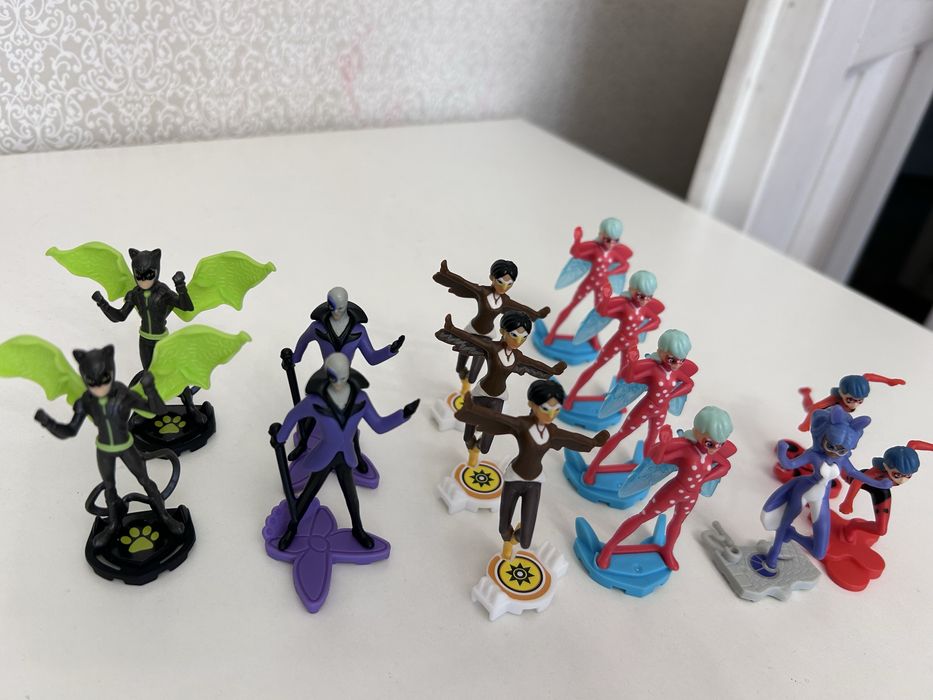 Киндер игрушки DC