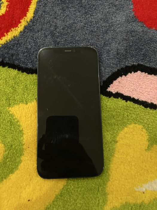 iPhone 12 с гарантией