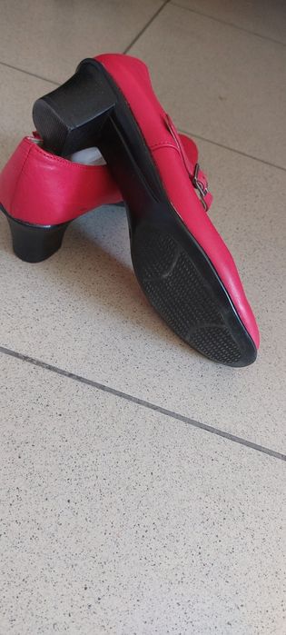 Скарпини номер 36