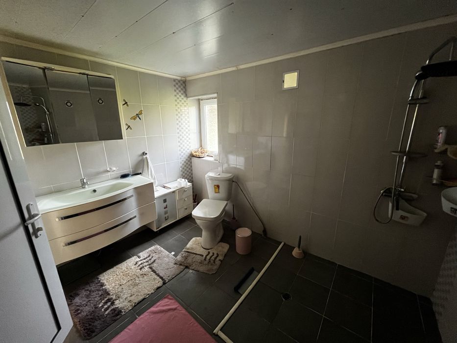 Продава се къща в гр. Главиница