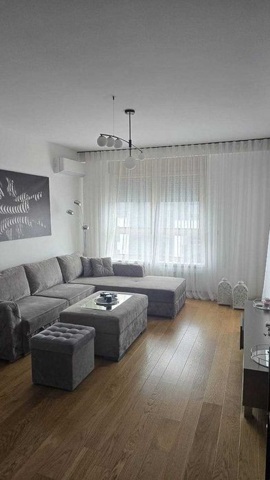 Дава се под наем Двустаен апартамент в Пловдив, Въстанически - 60 кв.м за 463.59 € - Снимка #1