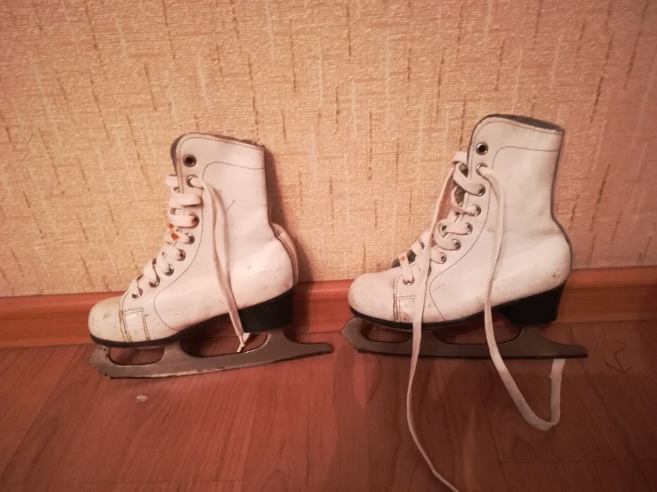 Продам коньки детские 175
