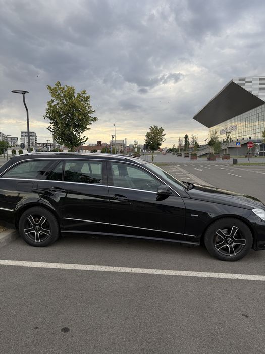 MERCEDES-BENZ E-Class 2011 — imagine 3