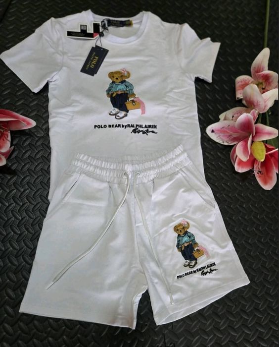 Невероятни дамски екипи.