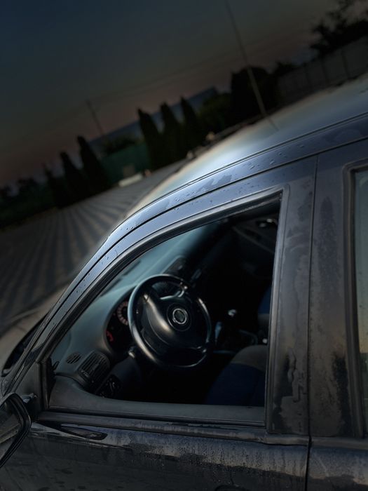 SEAT Leon 2001 — imagine 3