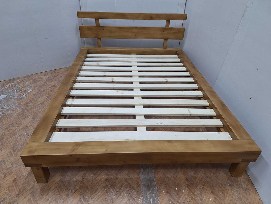 TRANSPORT GRATUIT.Pat din lemn masiv.Cod 222