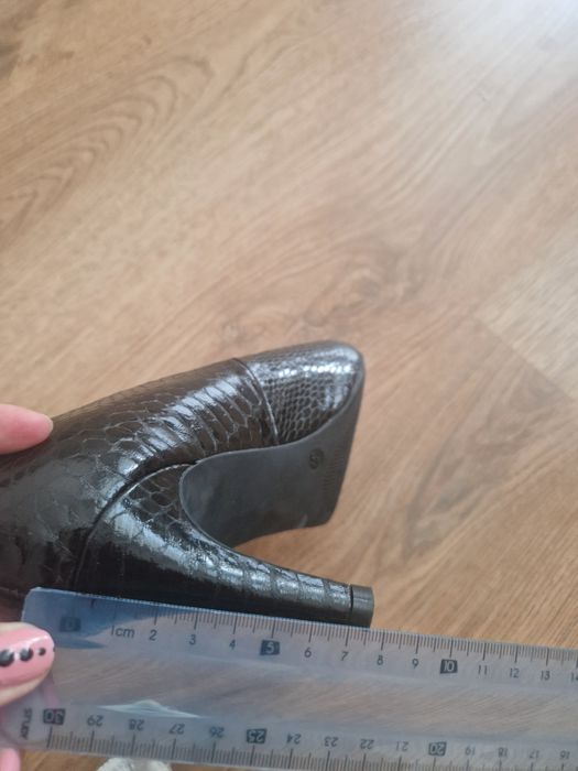 Официални обувки 37