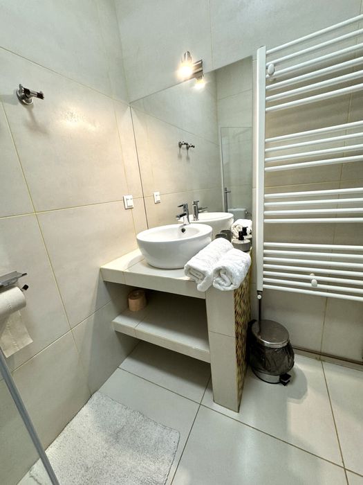 De INCHIRIAT  ap.3 camere ULTRACENTRAL-et1-direct Propietar