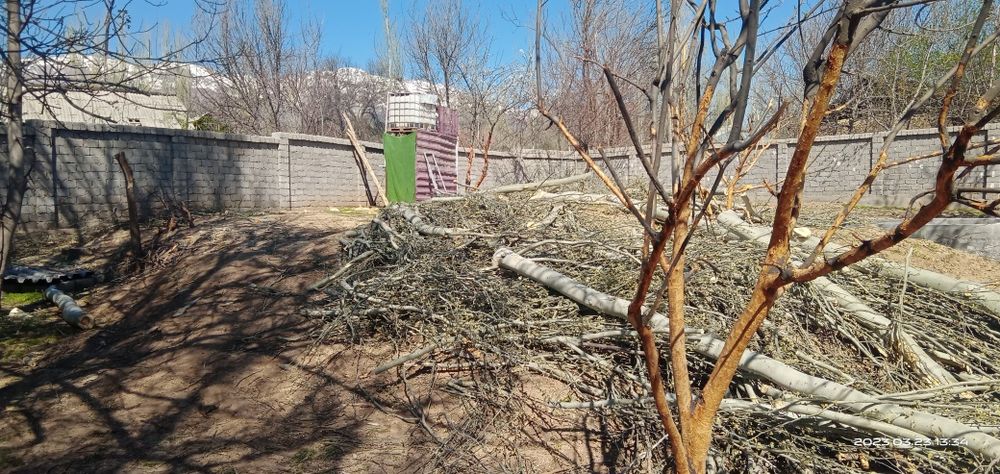 Ер сотилади октош сойлик центр, 7сотка,сув,газ,свет,канализация