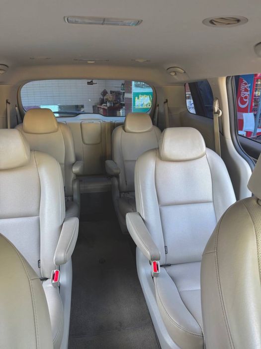 Kia carnival срочно сотилади