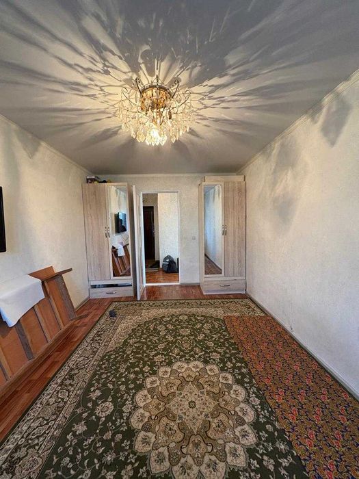 Продам 2 кв по Ломоносова