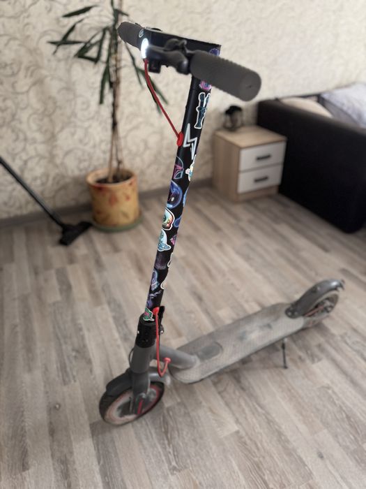 Прдам электрический самокат