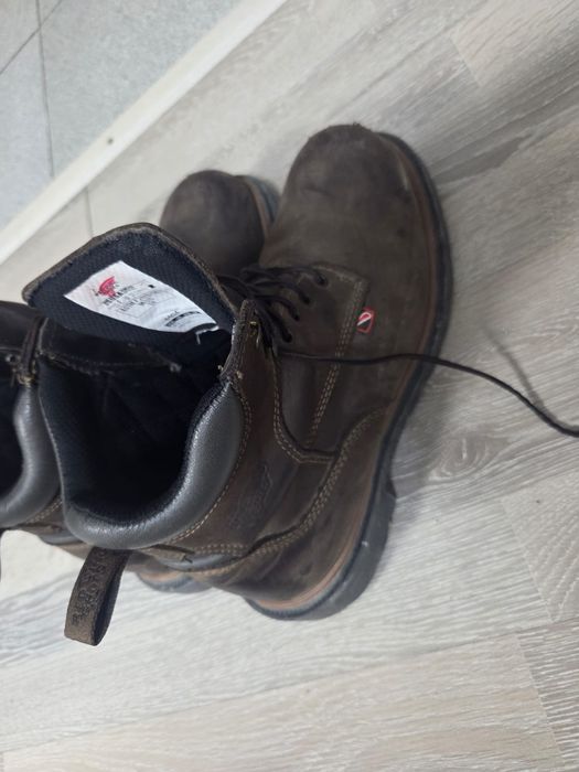 Продам обувь спец обувь редвинг 42.5р