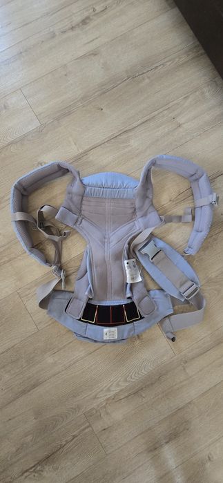 Marsupiu bebe Ergobaby Omni 360 coolair