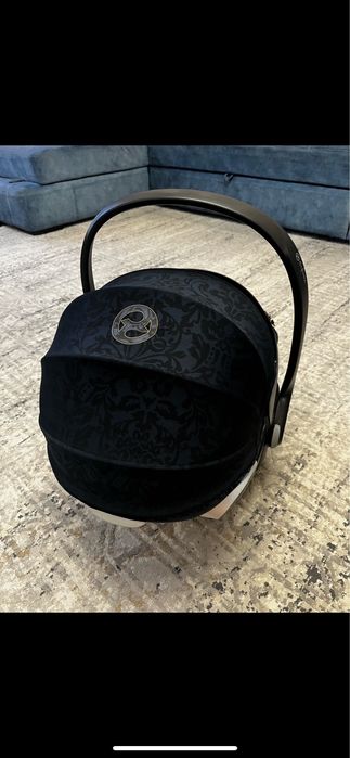 Продам автокресло CYBEX Cloud T i-Size