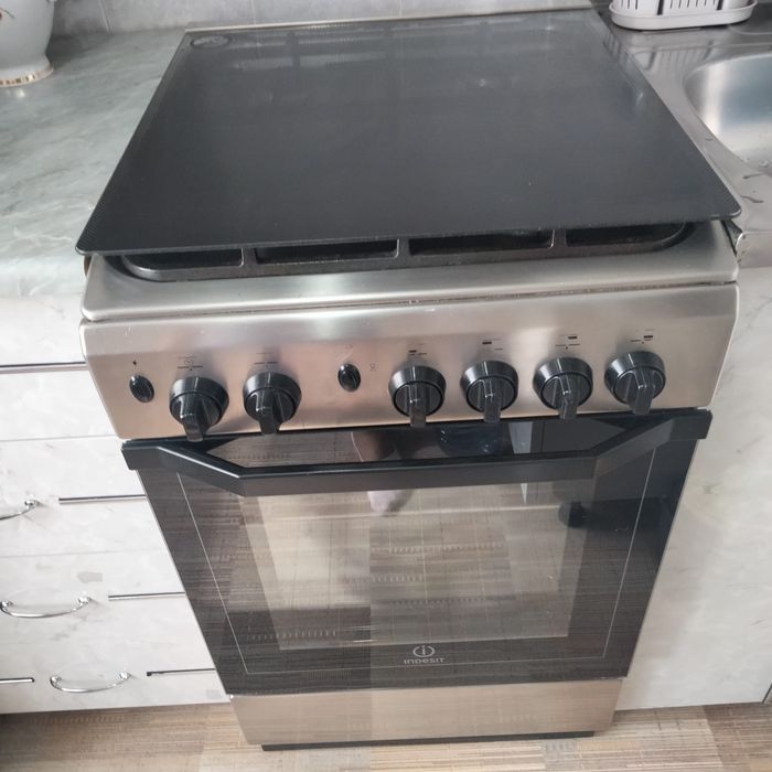 Газ плита Indesit