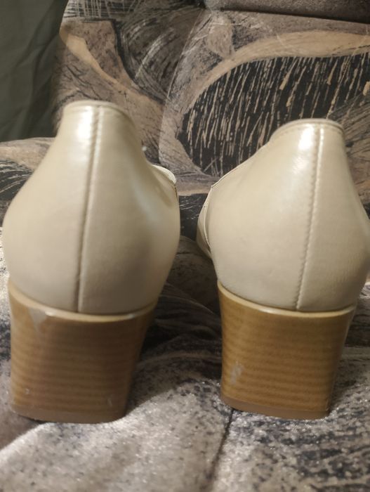 Елегантни немски дамски обувки