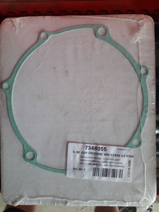 Garnituri piese yamaha wr400 pret 50 lei ambele
