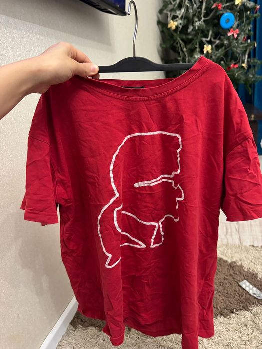 Футболки        .