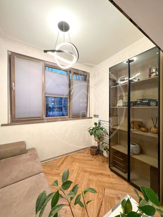 3/1/4 Буюк Ипак Йули,у метро,второй дом от дороги,KFC,Аптека 36.6,70 м