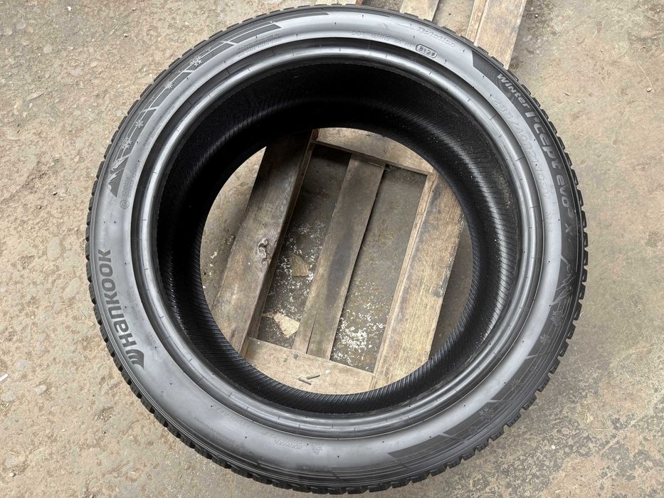 Anvelope Iarna 285/40 R21 - stoc depozit