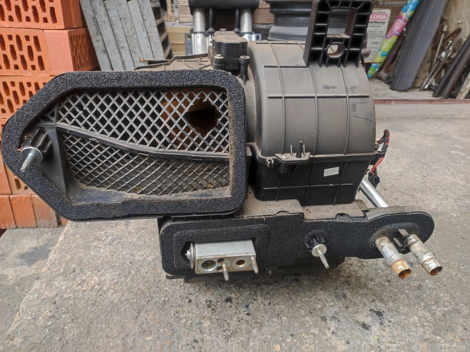 Корпус парно(клапи) за Пежо-407(дизел)