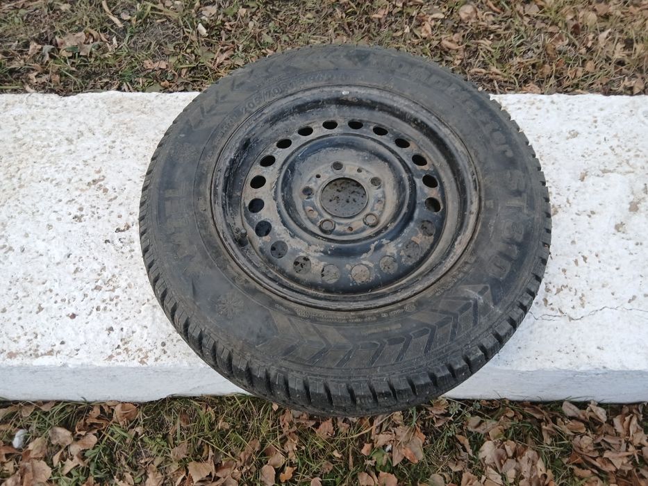 Продам железный диск от BMW