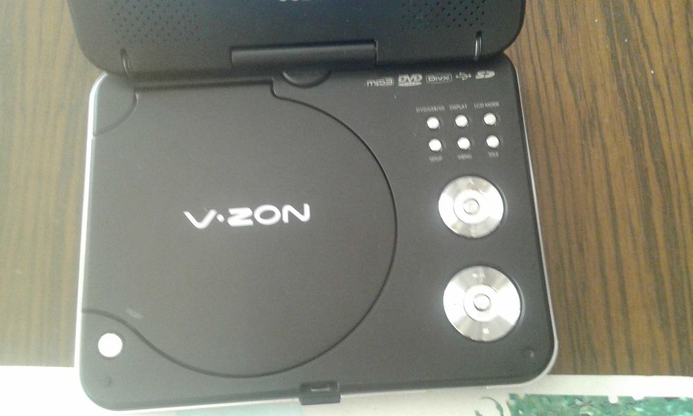 Портативен DVD Плeйър  COBY V-zon