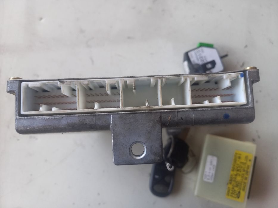 Компютър CR-V 2  2.0i 150кс