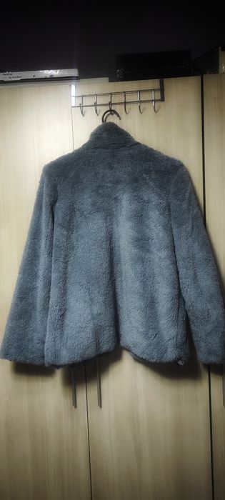 Сиво Пухкаво палто