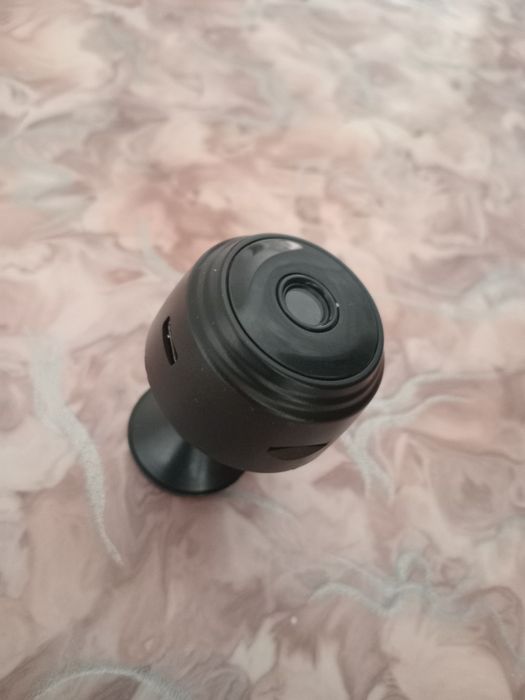 Маленкие камера. 5000 тееге