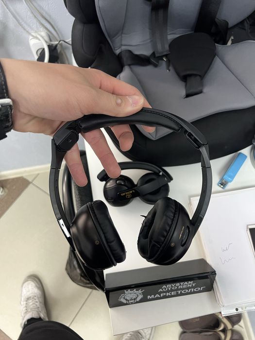 Наушники от Lexus