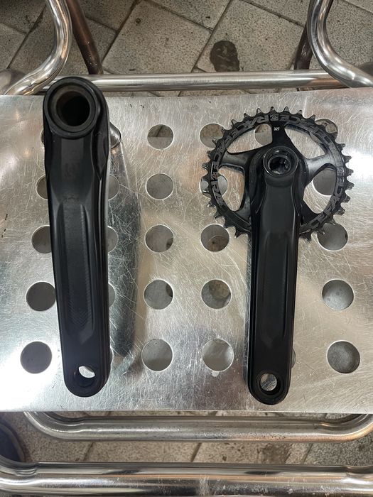 Курбели Race Face Affect