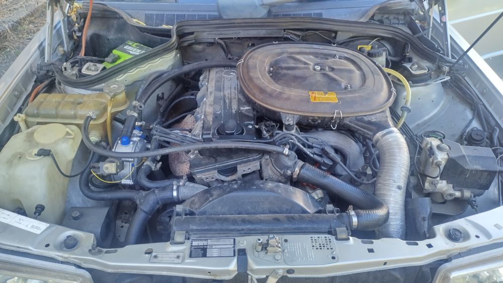 Мерцедес 190Е 2000куб.122к.с.